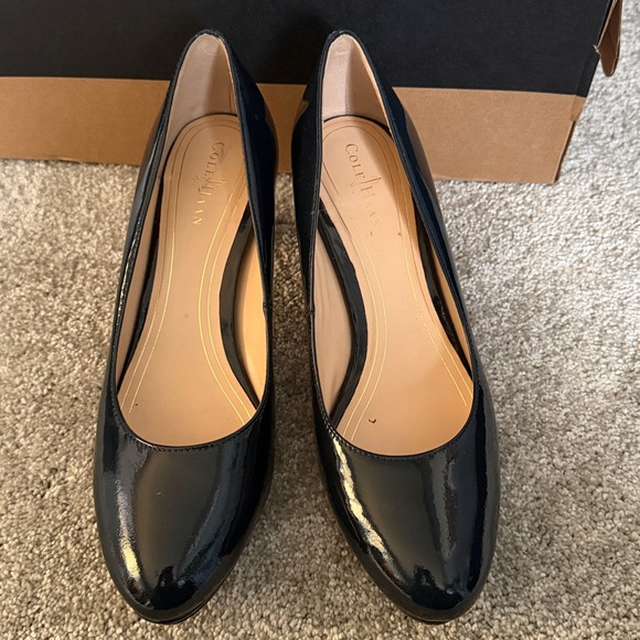 Cole Haan Nike Air Pumps - Picture 2 of 5